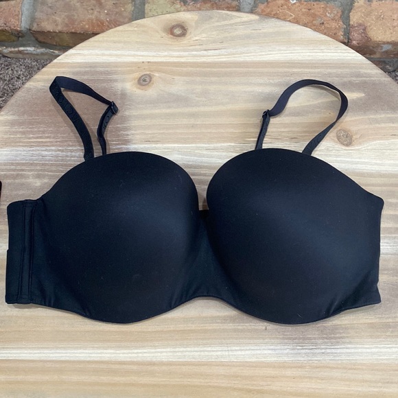 Victoria's Secret Other - Victoria’s Secret bra, 40D